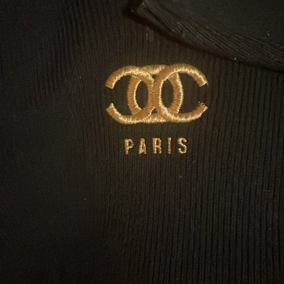 French designer inspired scoop, neck sweater - Picture 2 of 4